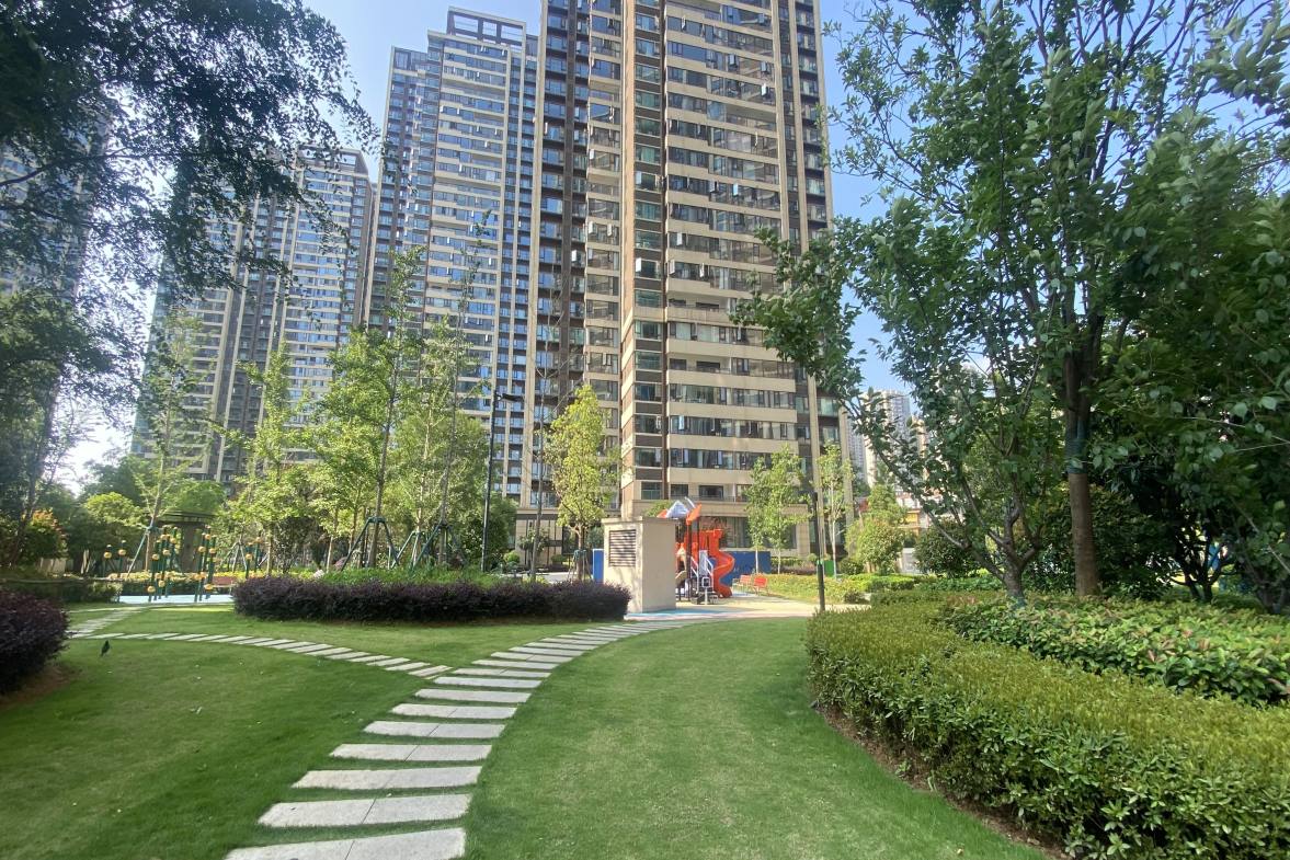 中欣楚天御府E区  3室2厅2卫   3200.00元/月室内图1