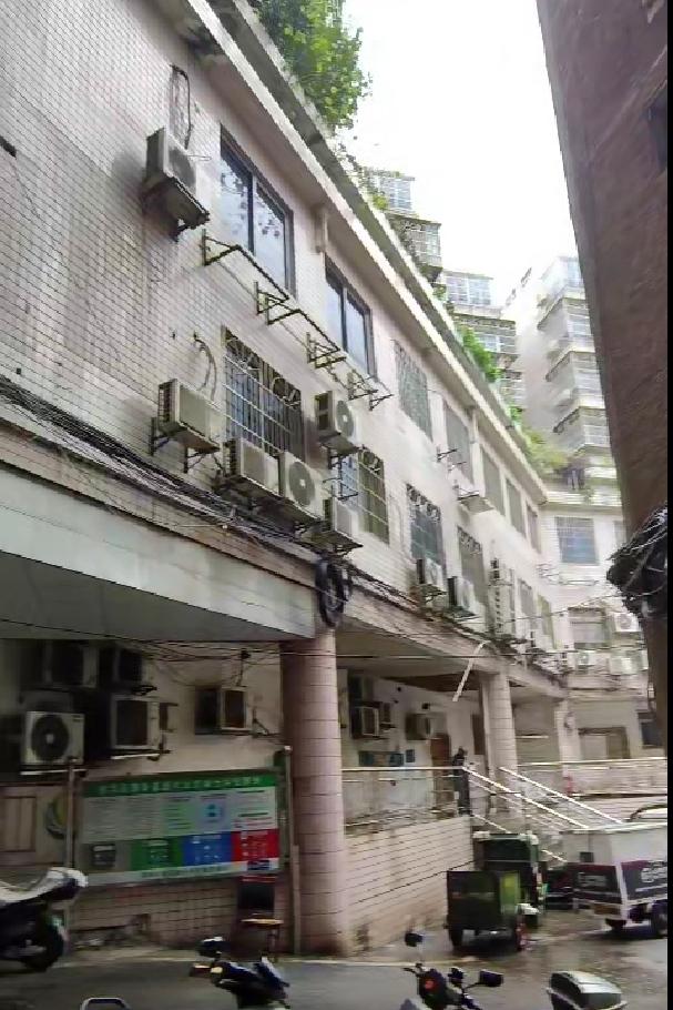 新奥燃气宿舍室内图1