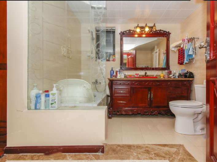 中海金沙府  3室1厅1卫    430.0万客厅