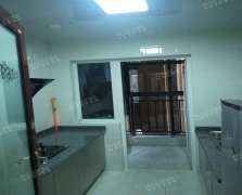 中信城右岸  3室1厅2卫    2200.0元/月