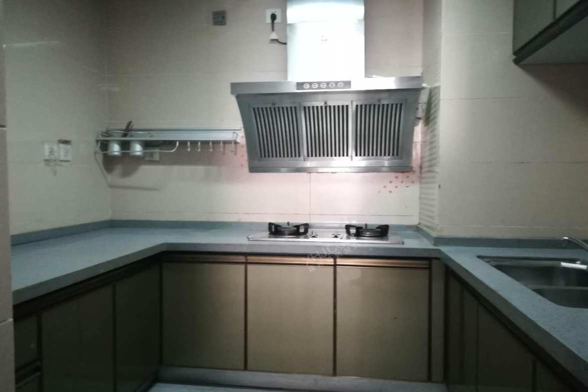 天府豪庭  3室2厅2卫    3500.0元/月 天府豪庭  3室2厅2卫    3500.0元/月室内图