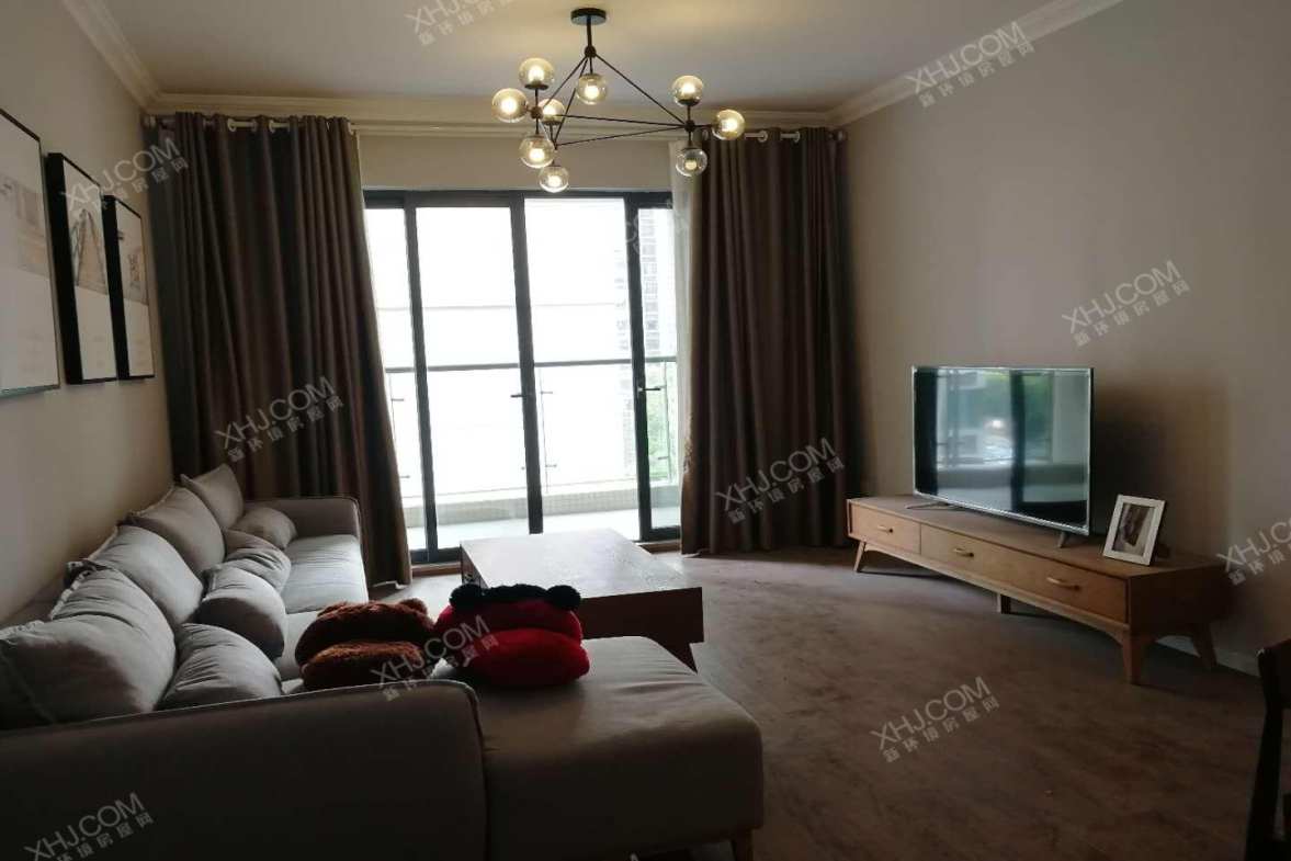 都城雅颂居二期  3室2厅1卫    3700.0元/月室内图