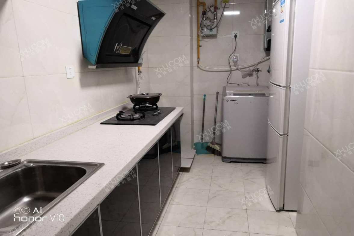 一品CG  2室1厅1卫    2700.0元/月户型图