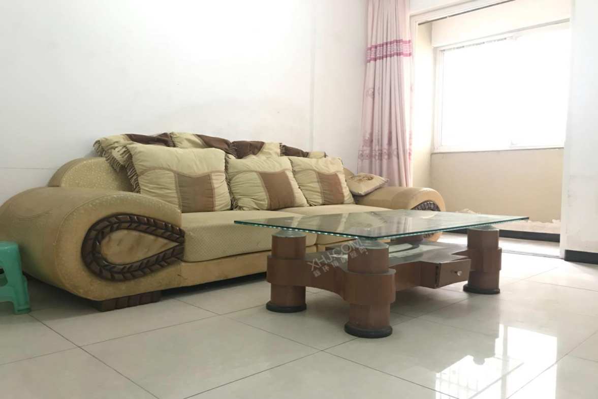 南湖锦苑 1室1厅1卫 1200.0元/月 南湖锦苑 1室1厅1卫 1200.0元/月室内图