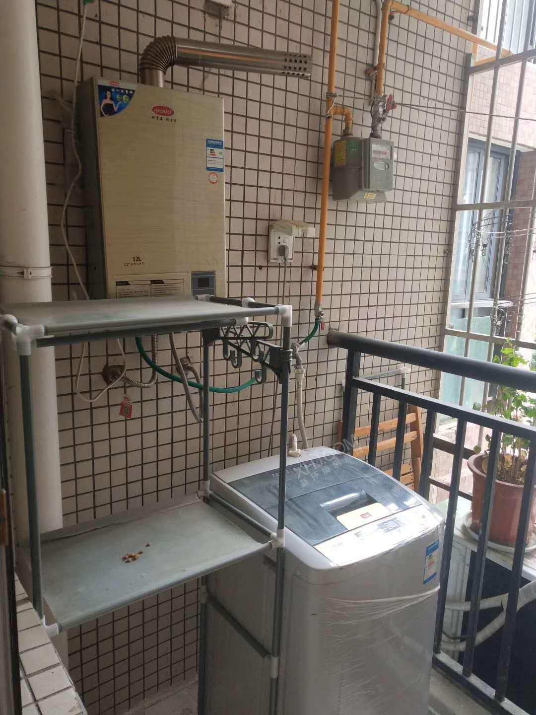 怡馨家园  1室1厅1卫   1800.00元/月室内图