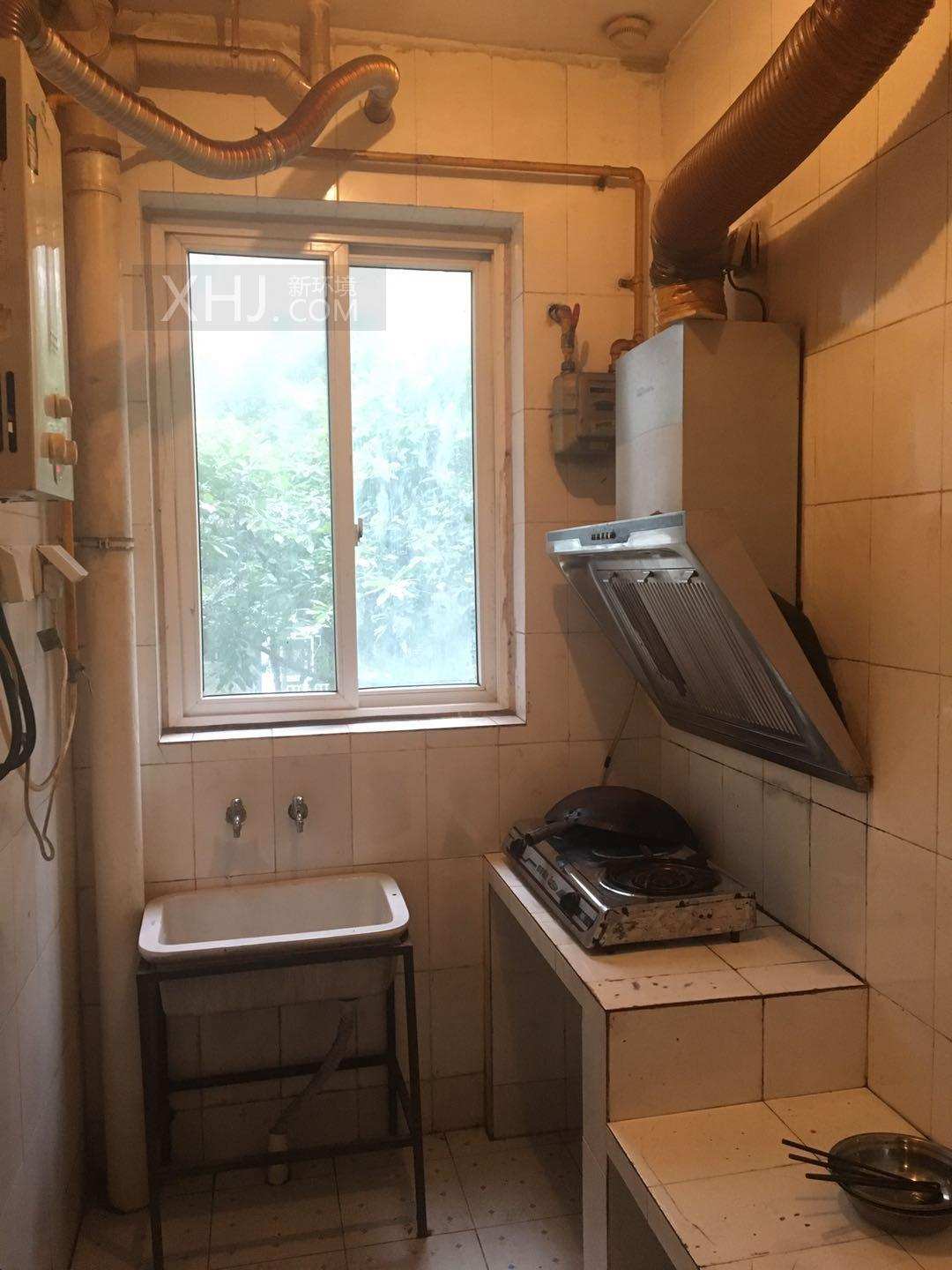 二江花园 1室1厅1卫 850.00元/月 二江花园 1室1厅1卫 850.00元/月室内图