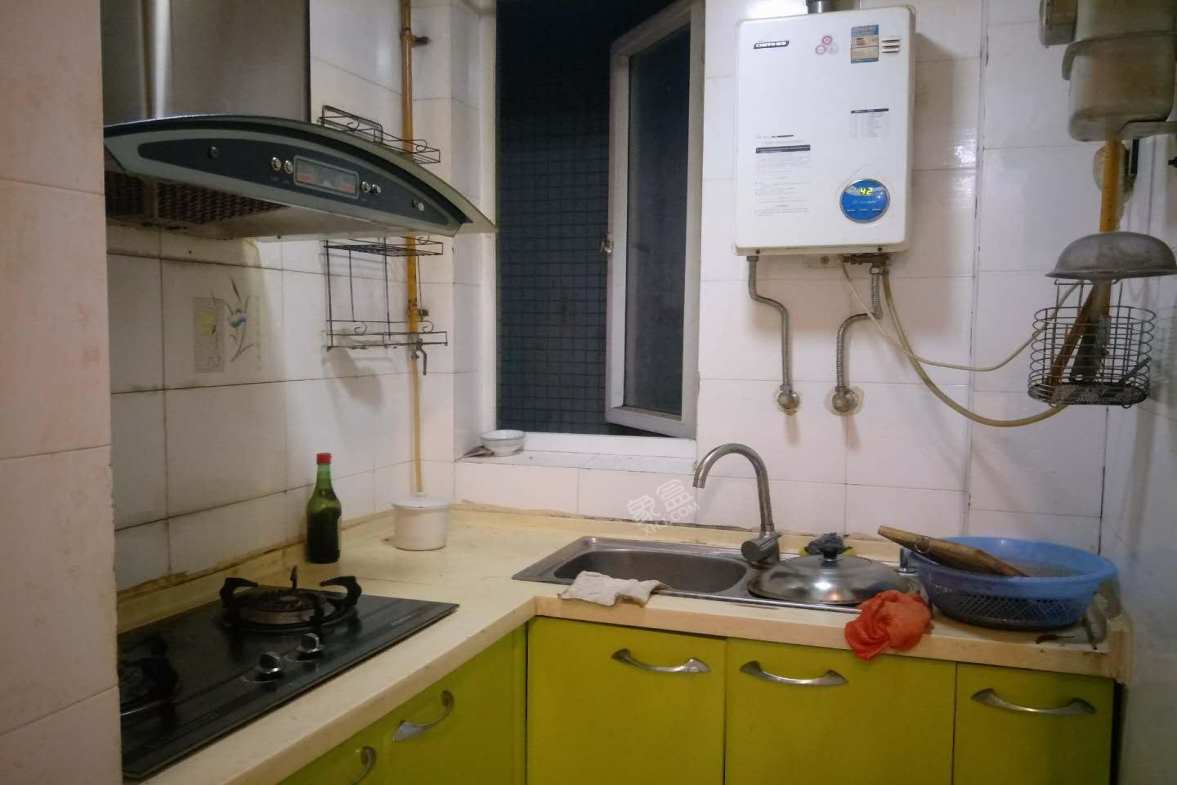 左右小区  2室1厅1卫    1900.0元/月室内图