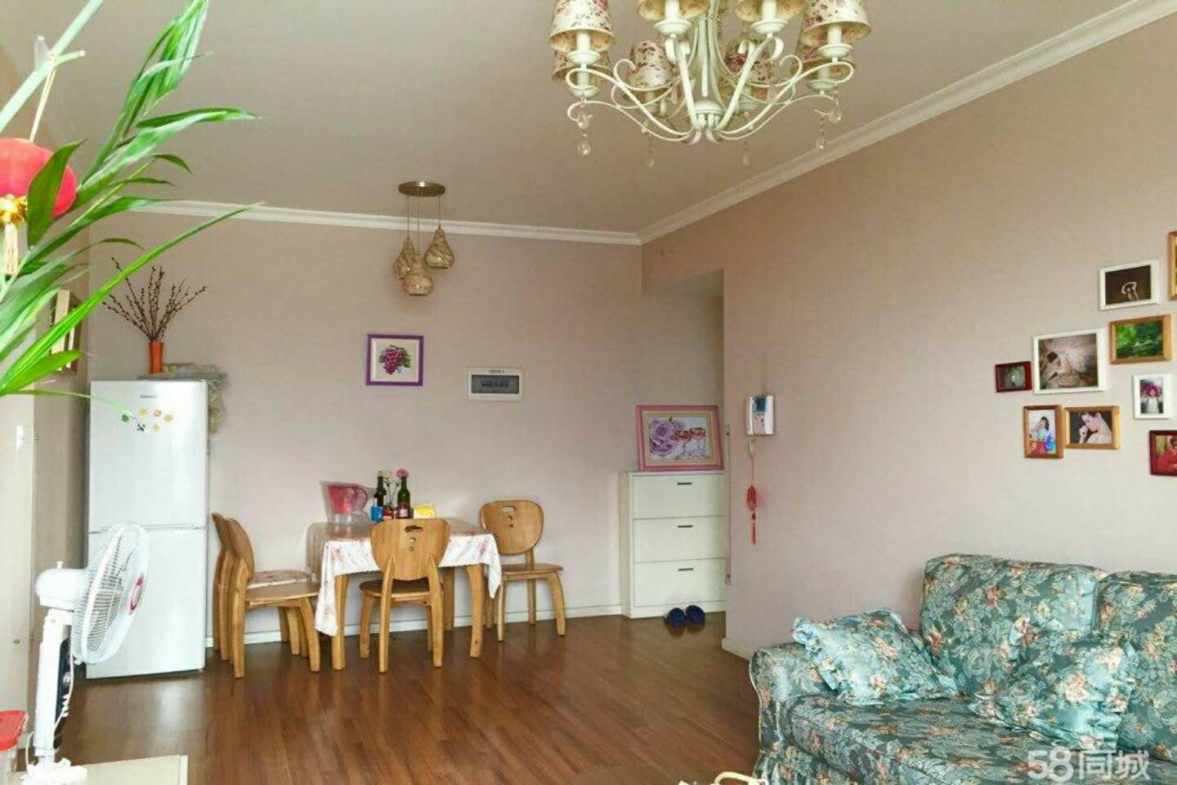 清江之春  2室1厅1卫    2000.0元/月室内图1