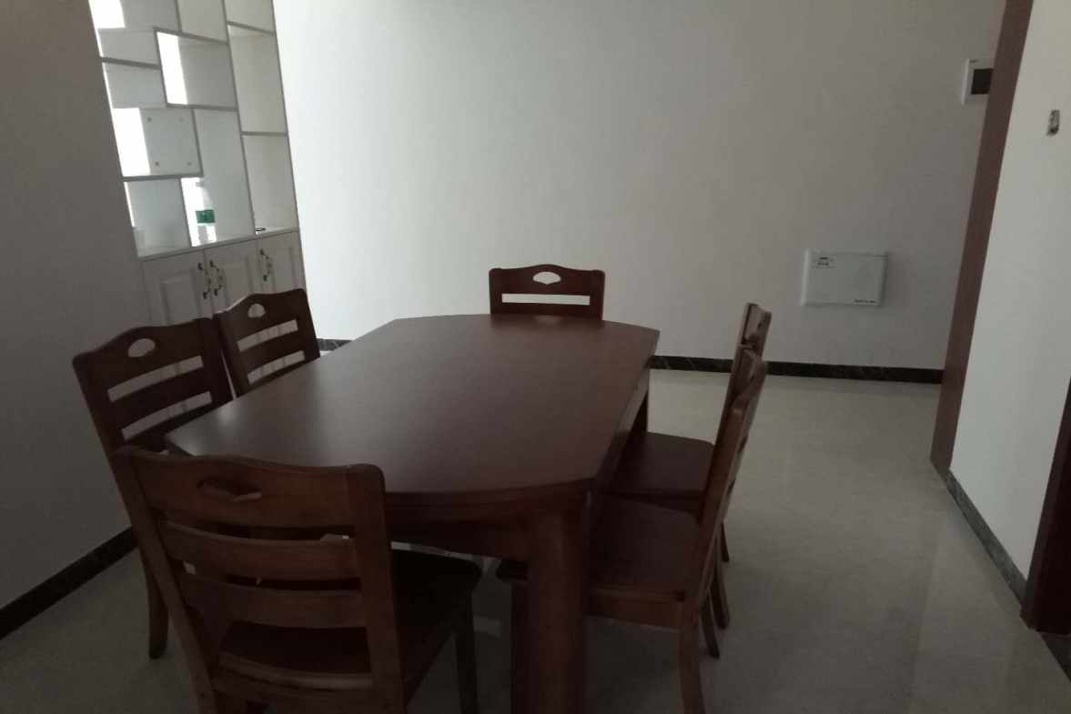 中信城佐岸  3室2厅1卫    2000.0元/月室内图