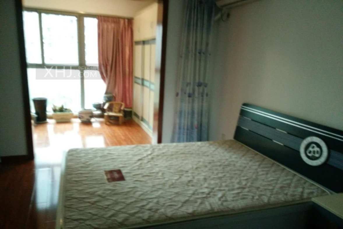 中海兰庭  4室1厅2卫    5800.0元/月 中海兰庭  4室1厅2卫    5800.0元/月室内图