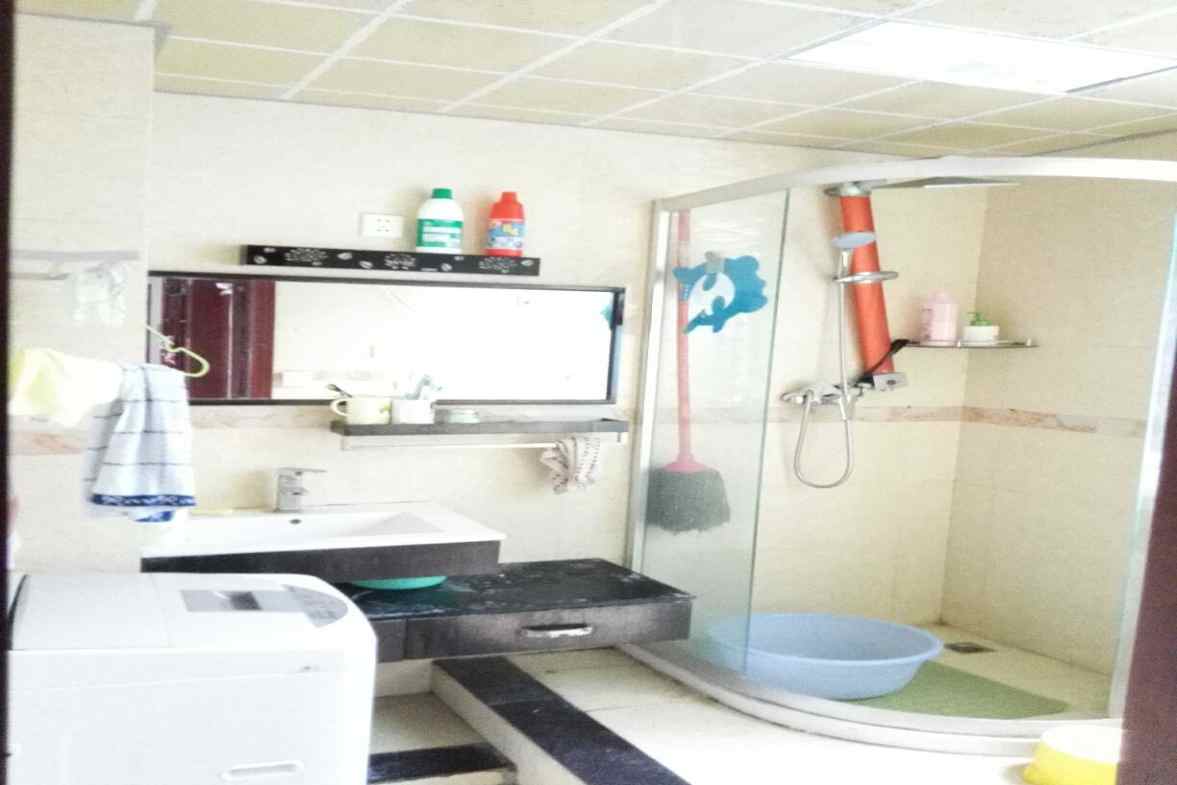 金阳世纪城龙泉苑  3室1厅1卫    2400.0元/月 金阳世纪城龙泉苑  3室1厅1卫    2400.0元/月室内图