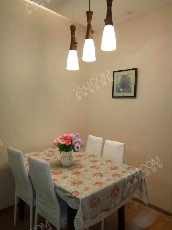 阳光金沙  3室2厅1卫    3300.0元/月室内图