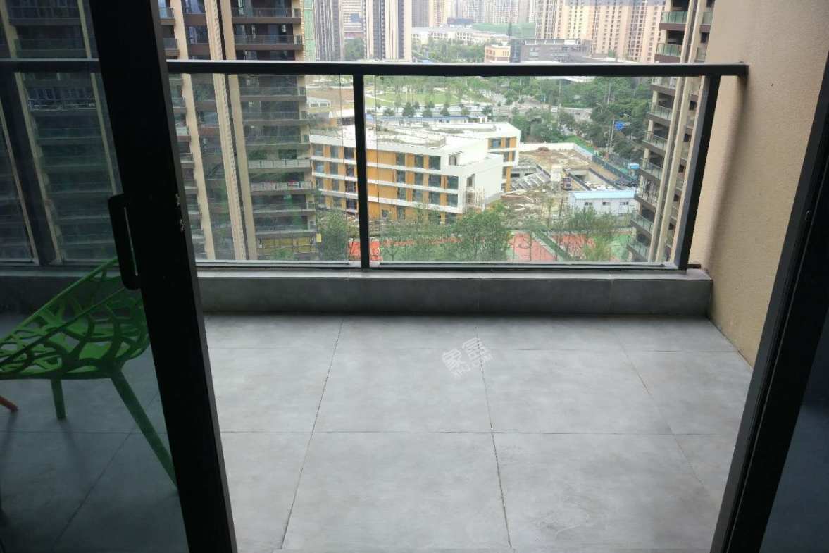 凯德世纪名邸  3室2厅1卫    3600.0元/月 凯德世纪名邸  3室2厅1卫    3600.0元/月室内图