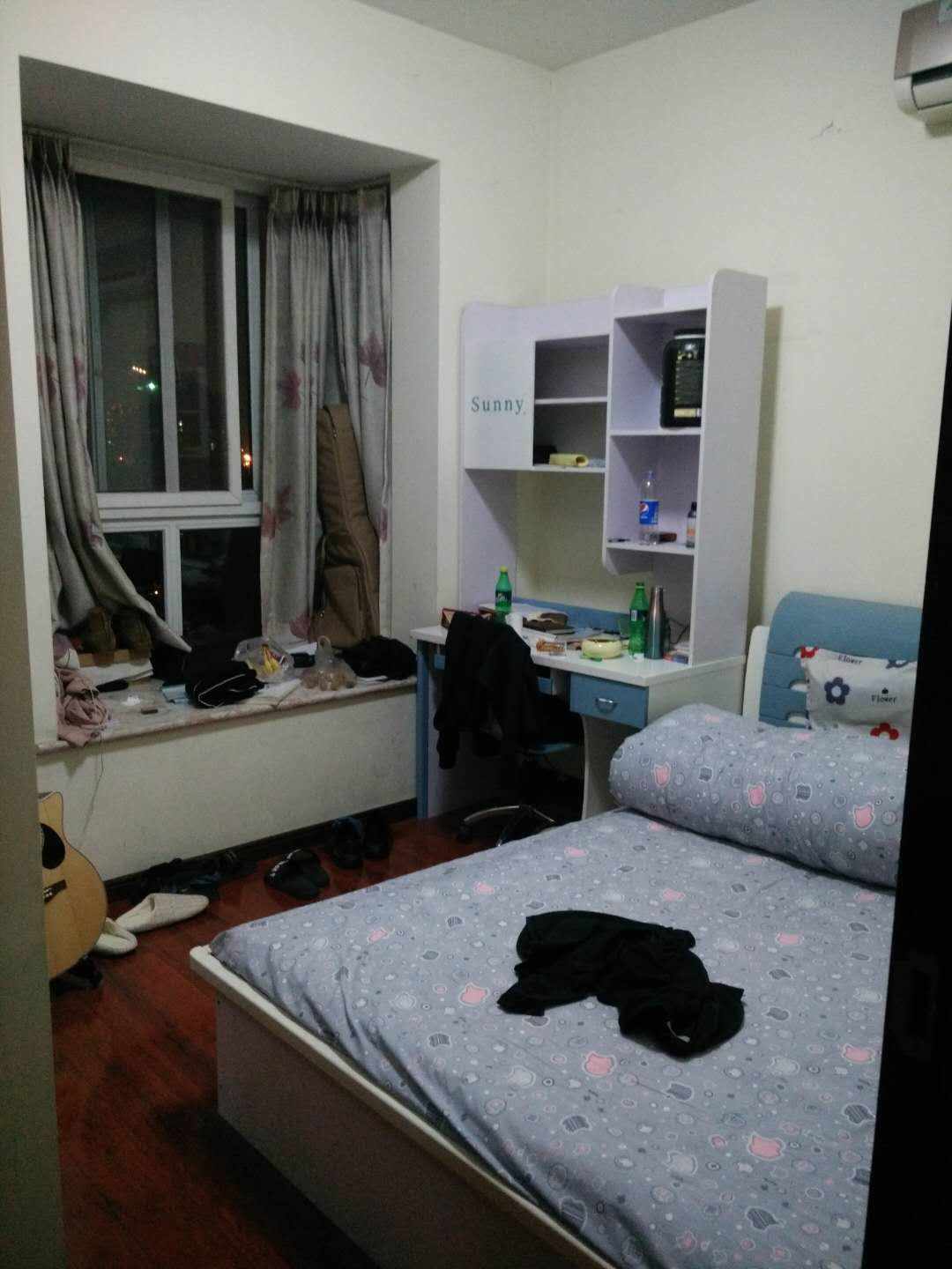 金地嘉年华B区  3室2厅2卫    3500.0元/月室内图