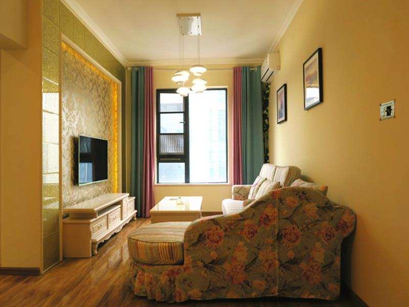 绿地之窗  2室2厅1卫    3300.0元/月室内图