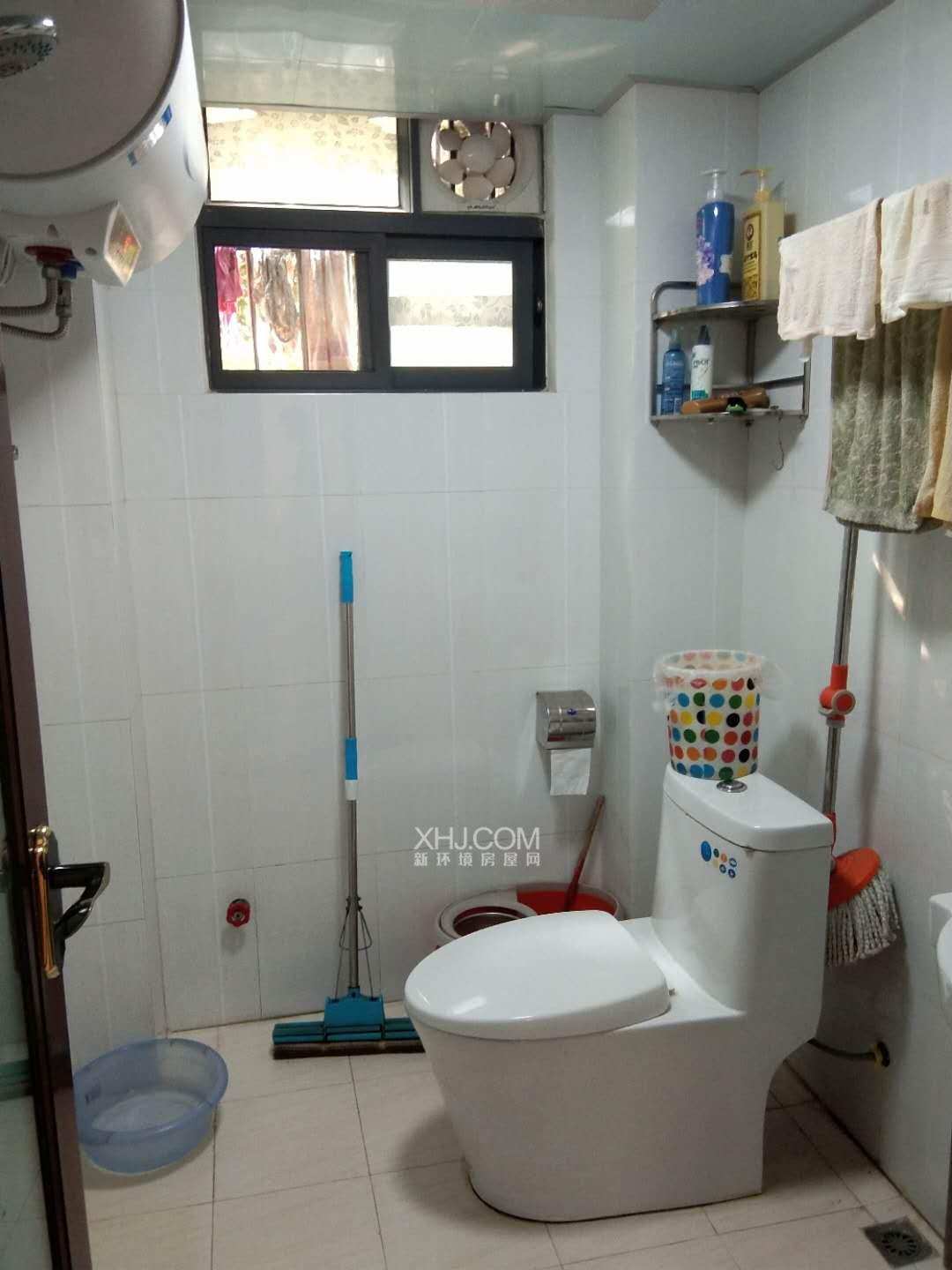 碧园大城小院  2室2厅1卫   102.00万客厅