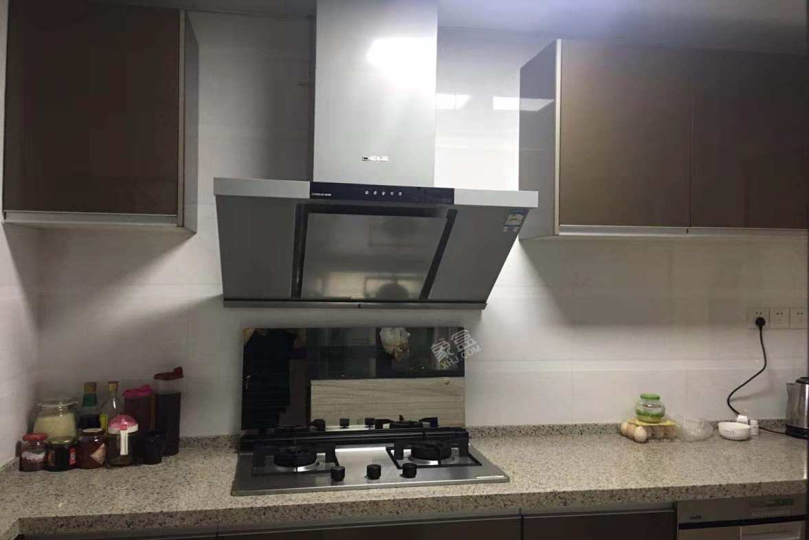 汇锦城A区  3室2厅2卫    6500.0元/月室内图