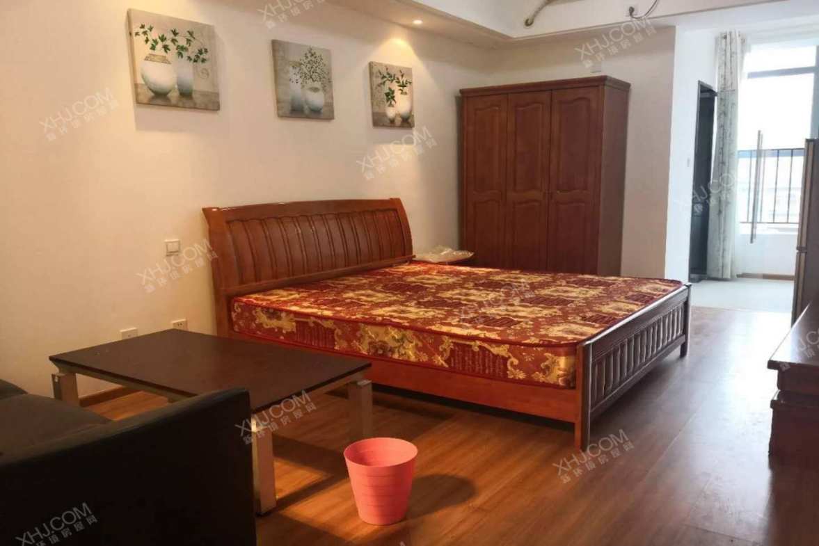 汇锦广场  1室1厅1卫    2200.0元/月 汇锦广场  1室1厅1卫    2200.0元/月室内图