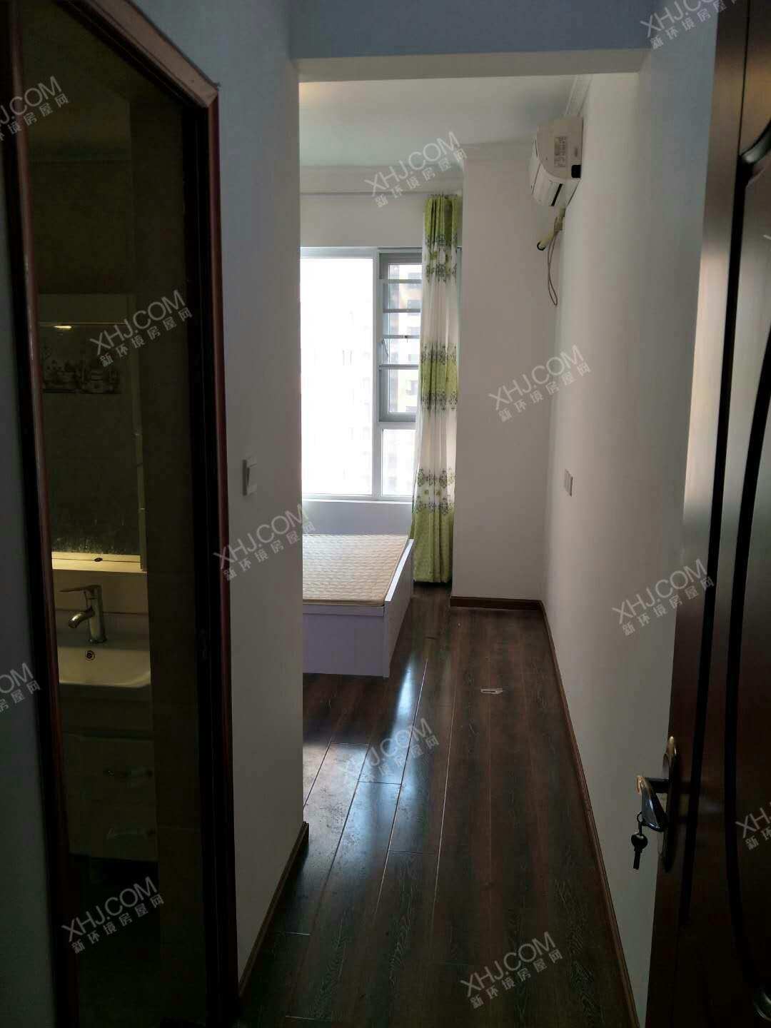 南湖左岸如果  3室2厅2卫    2300.0元/月室内图