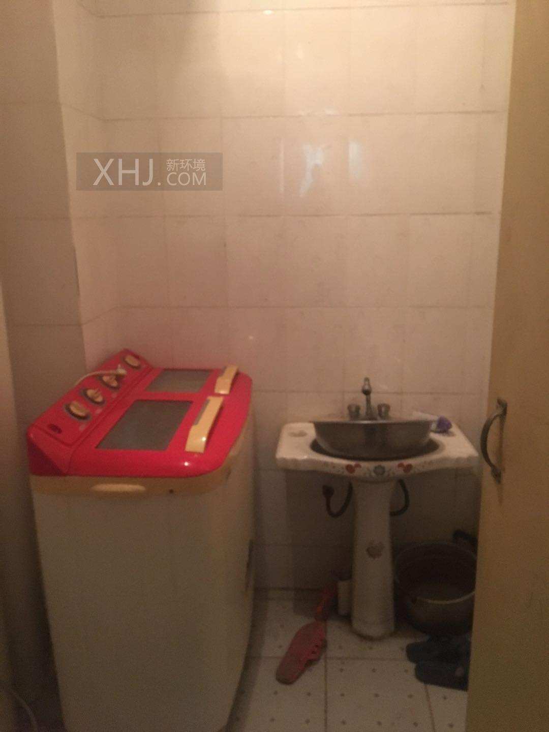 二江花园 1室1厅1卫 850.00元/月 二江花园 1室1厅1卫 850.00元/月室内图