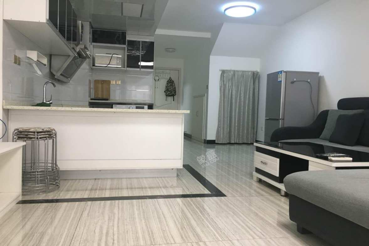 保利星座 1室1厅1卫 2200.0元/月 保利星座 1室1厅1卫 2200.0元/月室内图