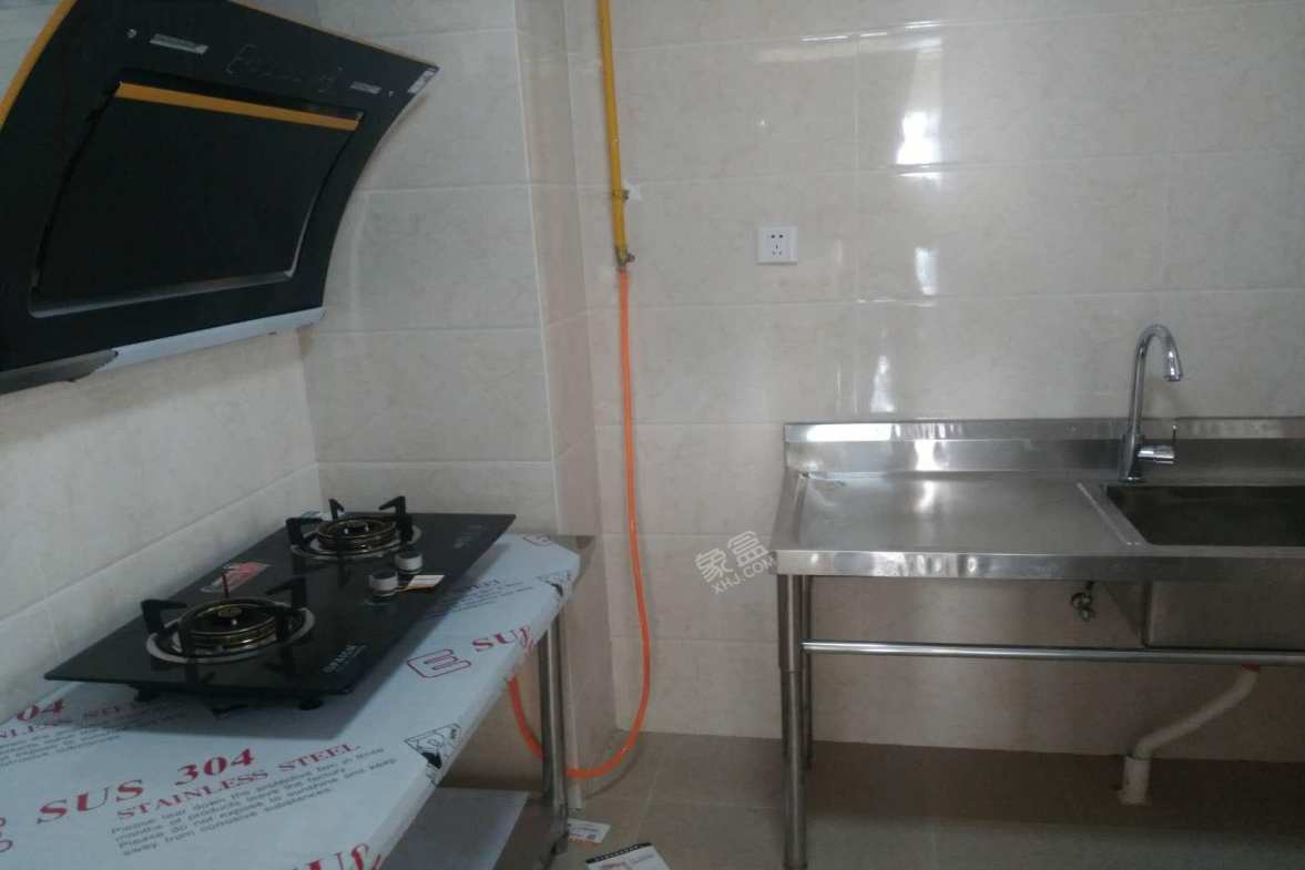 逸都花园  2室1厅1卫    2800.0元/月室内图