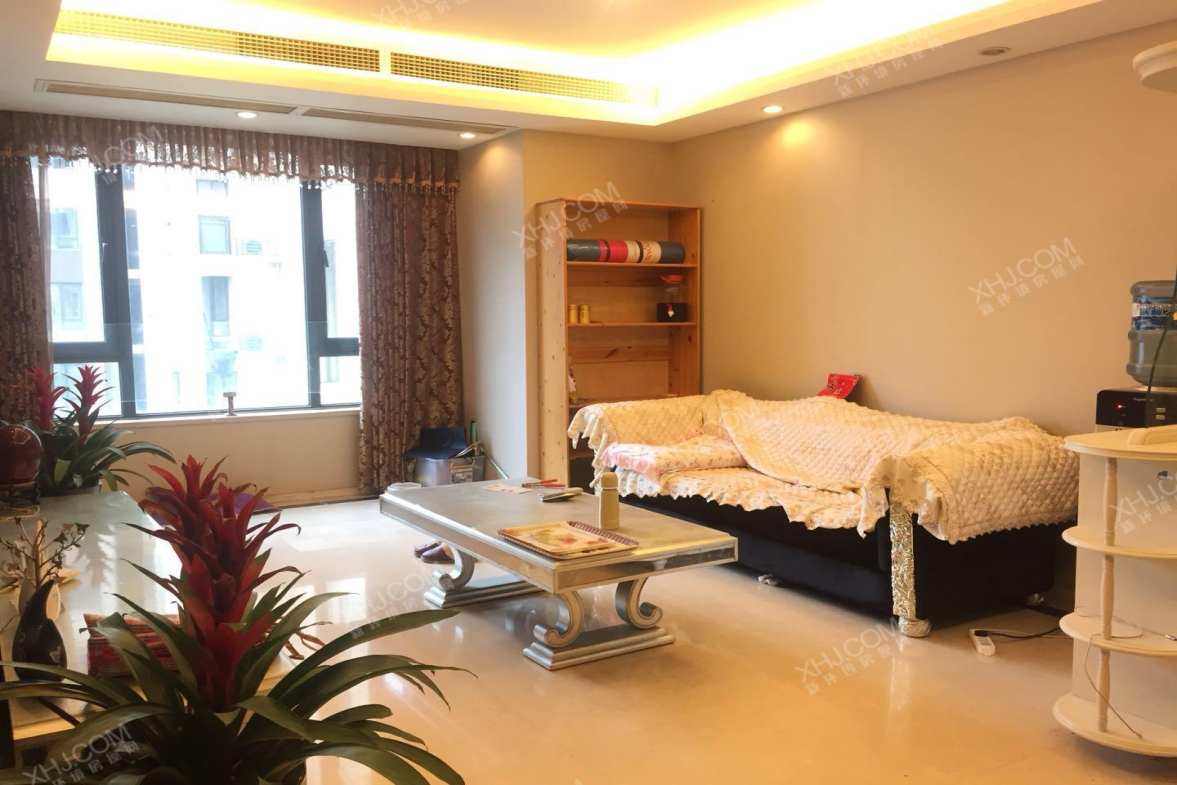 凯旋天际湾  2室1厅1卫    2800.0元/月室内图