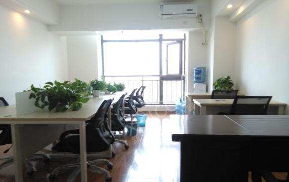 蜀都中心一期  1室1厅1卫    3600.0元/月室内图