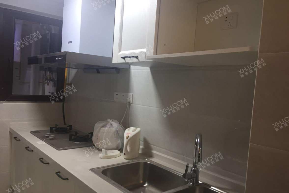 IMC国际广场  1室2厅1卫    2800.0元/月室内图