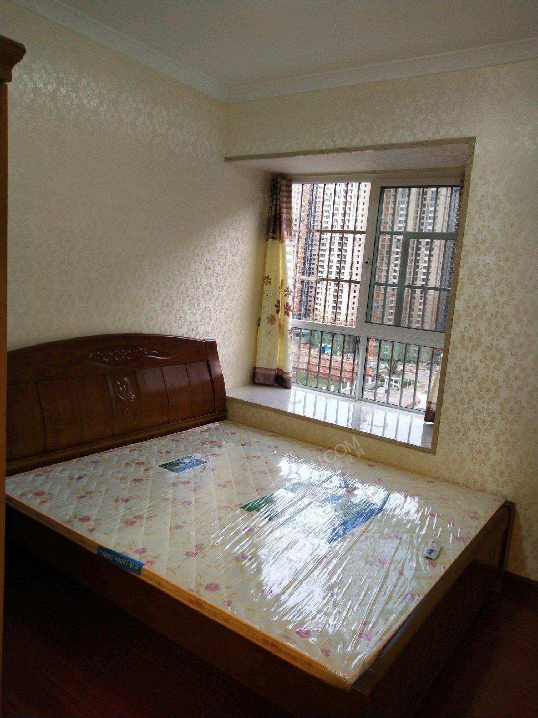 南湖春天  1室1厅1卫    1500.0元/月室内图