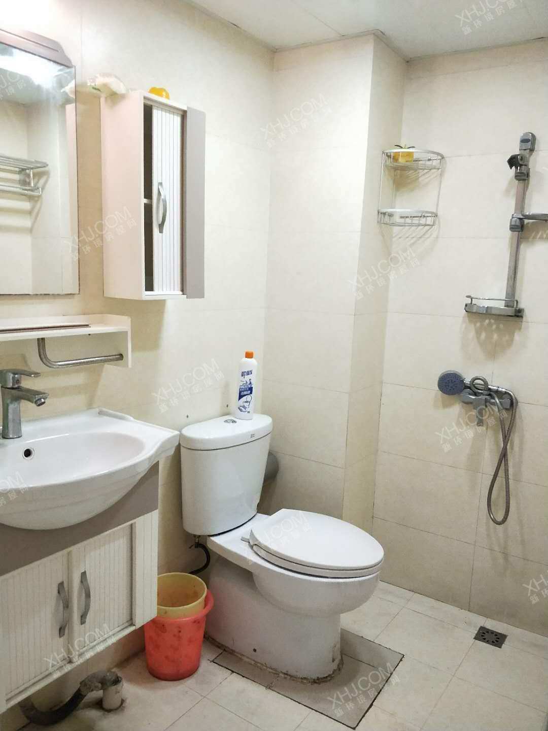 揽胜金沙  3室1厅1卫    2900.0元/月室内图