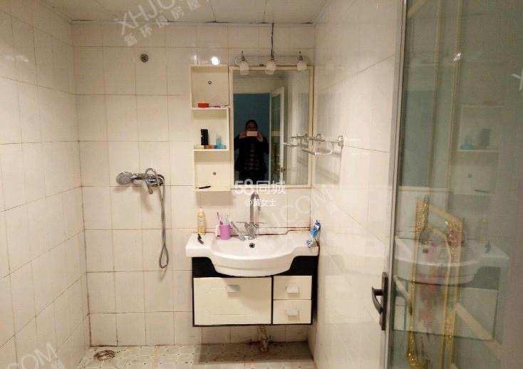 南湖锦苑  1室1厅1卫    1300.0元/月室内图