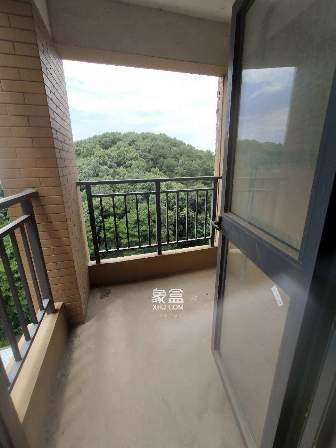 山水嘉园  4室2厅1卫   1200.00元/月室内图