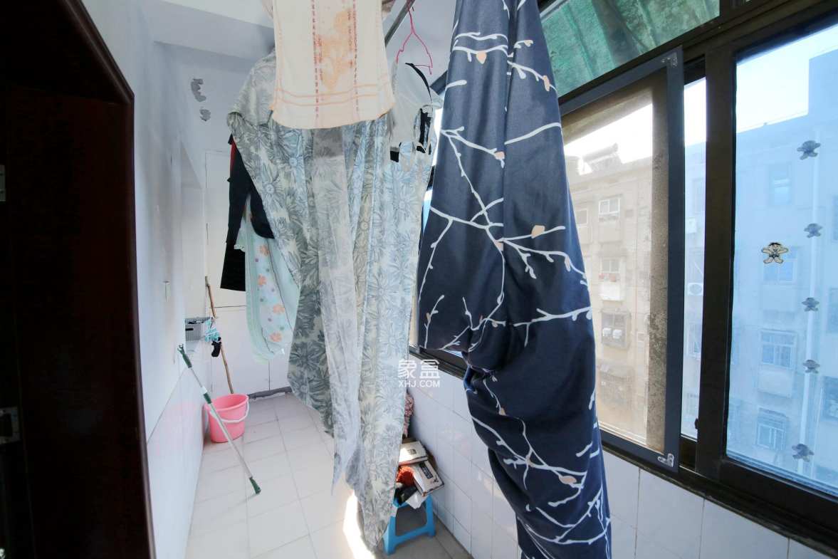 杨家山卫生局宿舍  2室2厅1卫   36.80万阳台