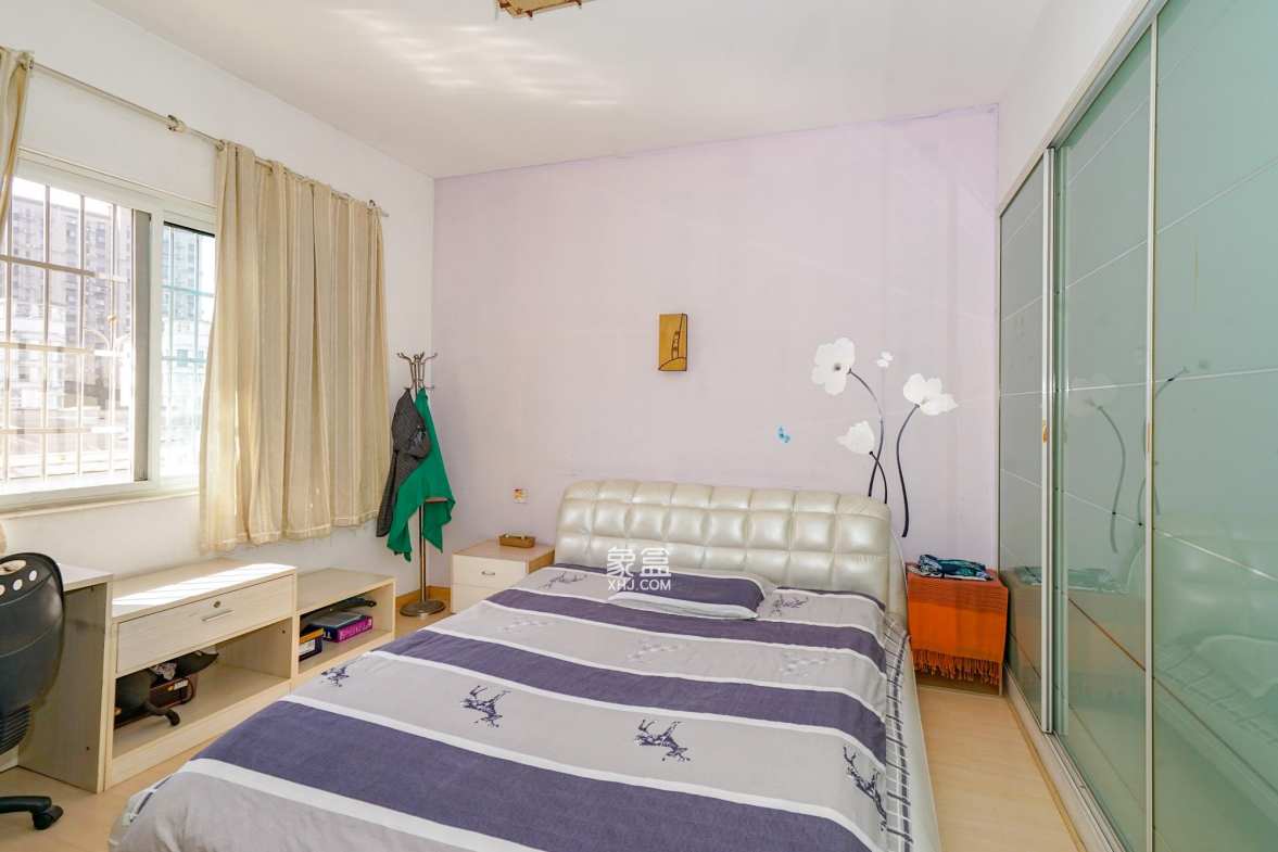 申奥美域 3室2厅2卫 67.0万 申奥美域 3室2厅2卫 67.0万卧室