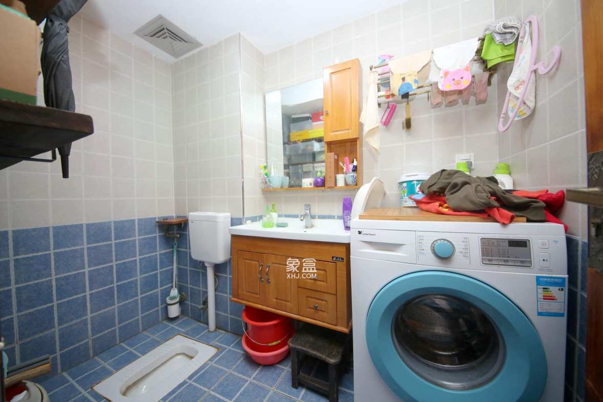 宏聚地中海  2室2厅1卫   63.00万卫生间