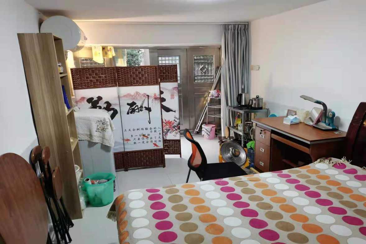 雅士林湘苑一期  1室1厅1卫   800.00元/月室内图