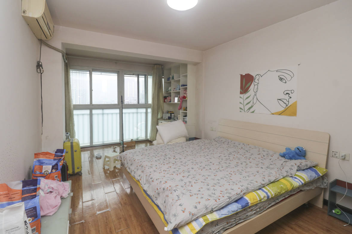 枫林美景  2室2厅1卫   78.00万卧室