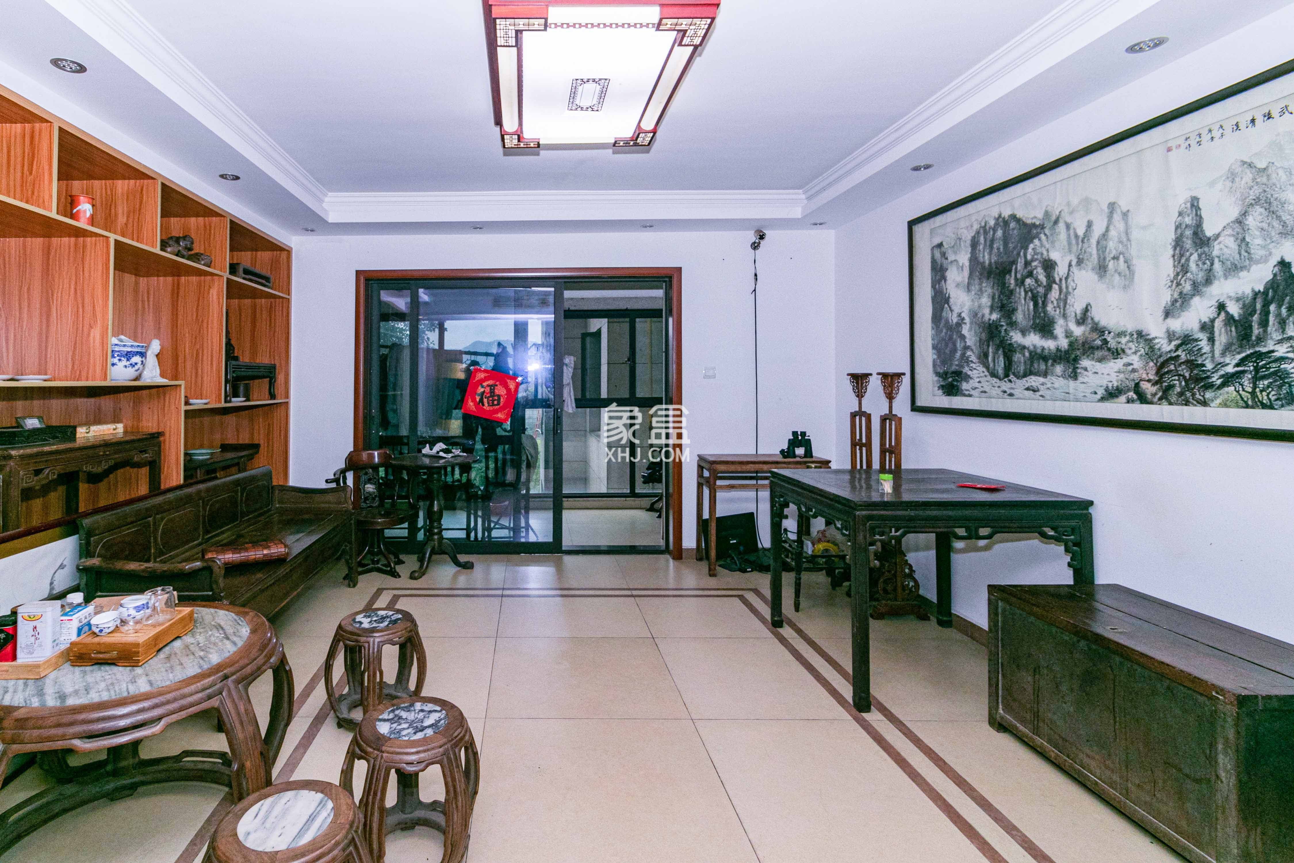 达美D6区  4室2厅2卫    168.0万