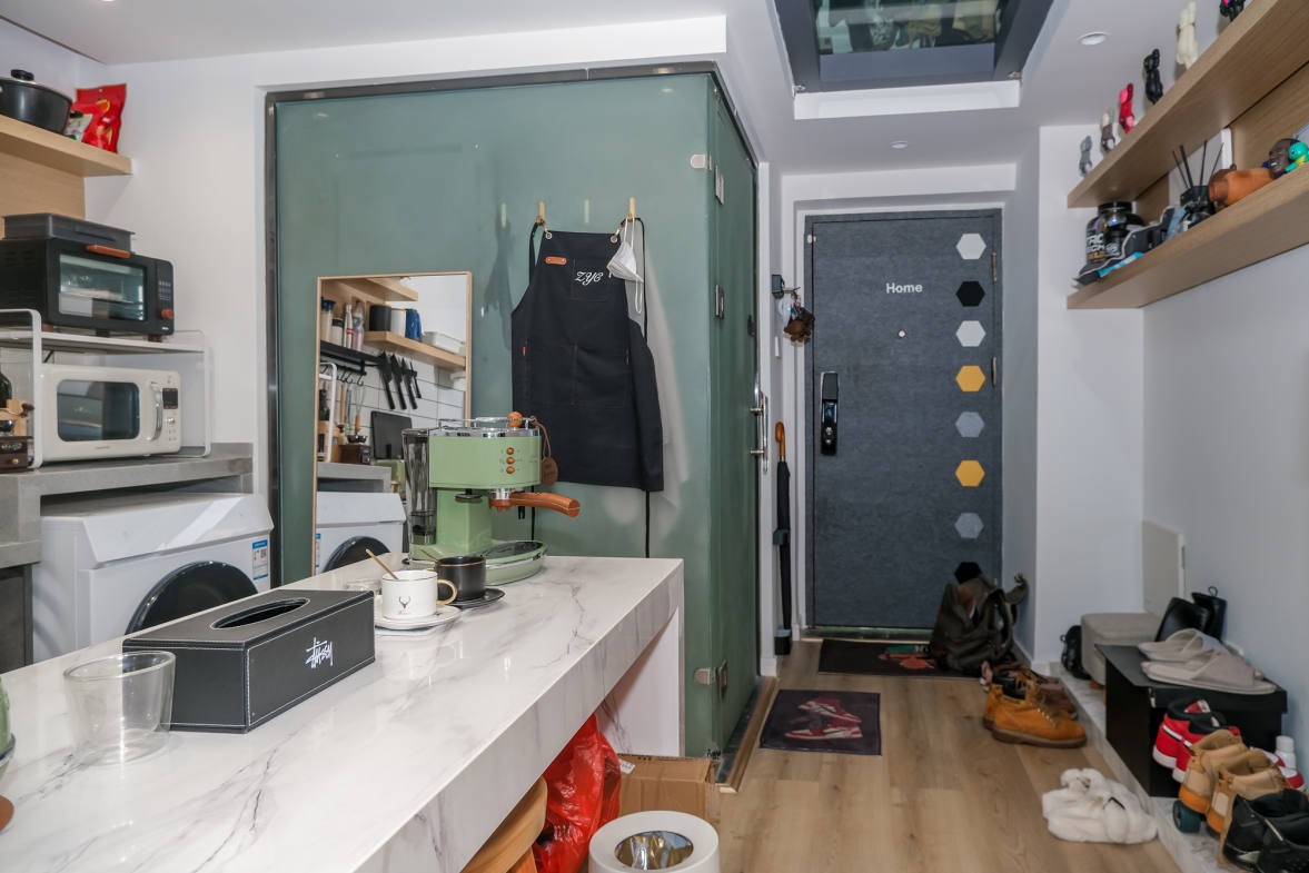 艾美潇湘 1室1厅1卫 36.0万 艾美潇湘 1室1厅1卫 36.0万客厅