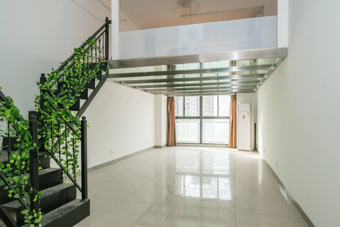 金科时代中心 2室1厅1卫 24.99万 金科时代中心 2室1厅1卫 24.99万客厅