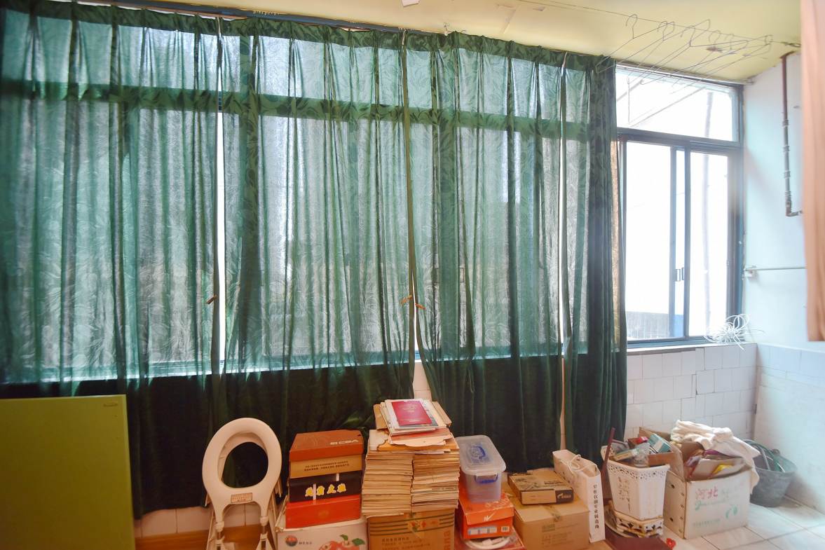 东塘化工研究所宿舍  3室1厅1卫   108.00万阳台