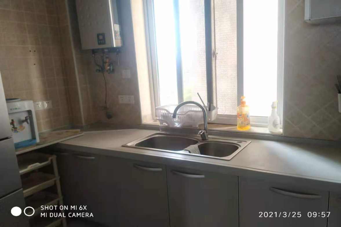 鑫天山城明珠  3室2厅2卫    1800.0元/月室内图