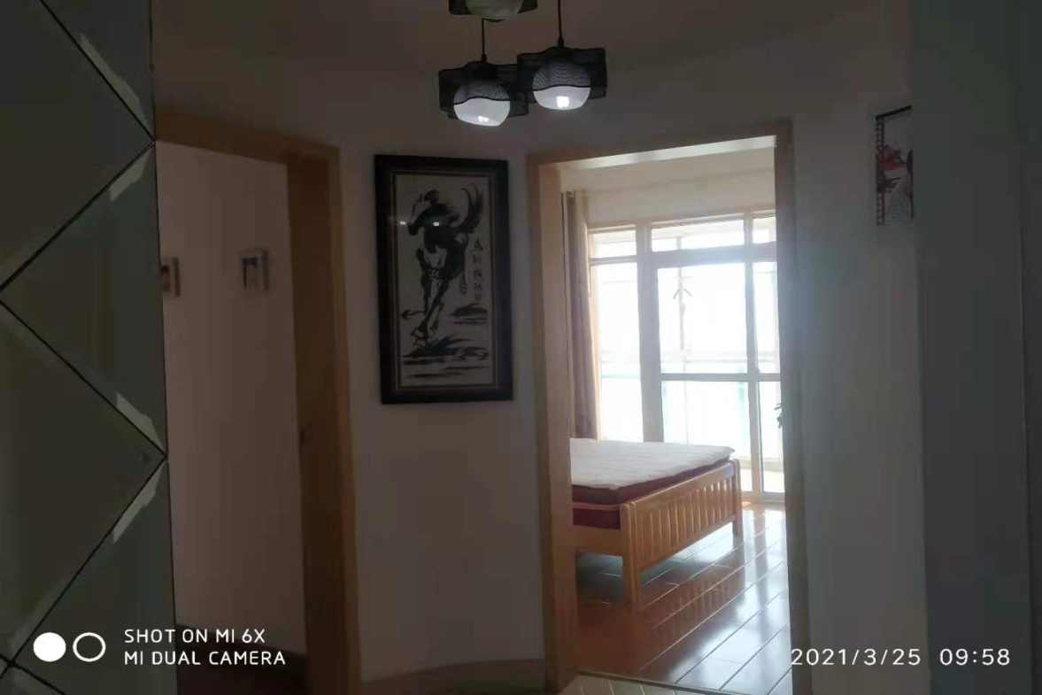 鑫天山城明珠  3室2厅2卫    1800.0元/月室内图