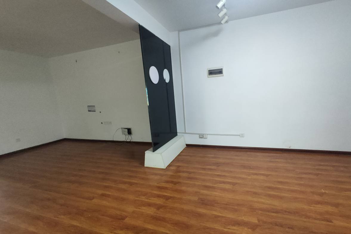 御璟花苑  0室0厅0卫   2000.00元/月室内图