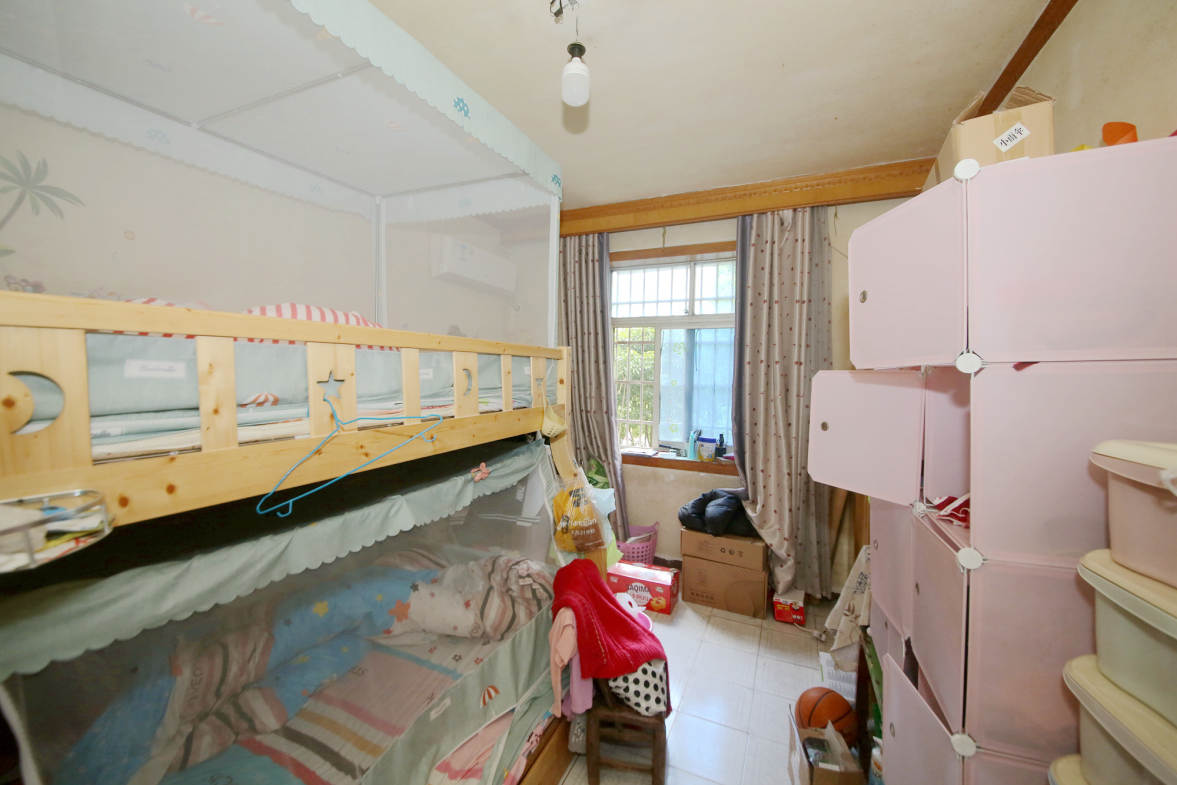 长沙县建筑市场管理站  2室1厅1卫   48.00万卧室