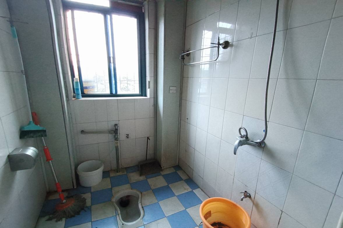 金爽大厦 3室2厅2卫 1600.0元/月 金爽大厦 3室2厅2卫 1600.0元/月室内图