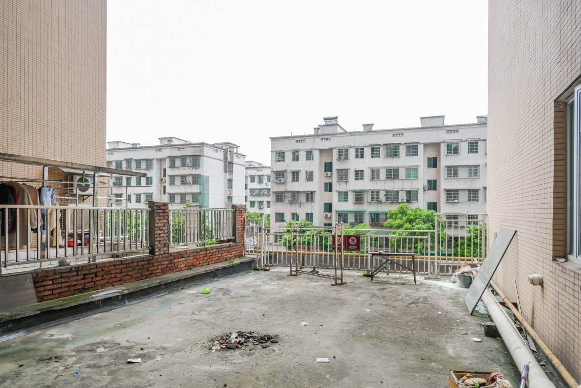 恒广国际景园  2室2厅1卫   66.00万其他