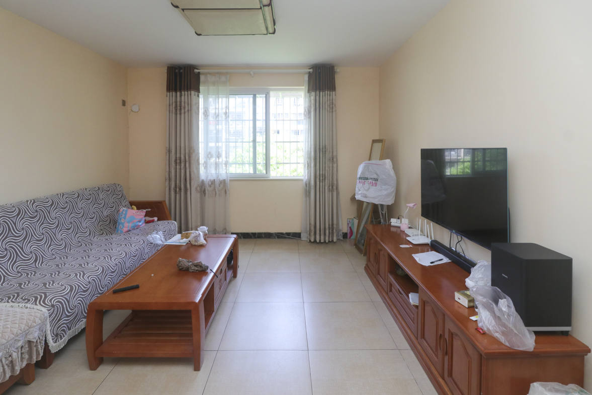 枫林美景 2室2厅1卫 74.8万 枫林美景 2室2厅1卫 74.8万客厅