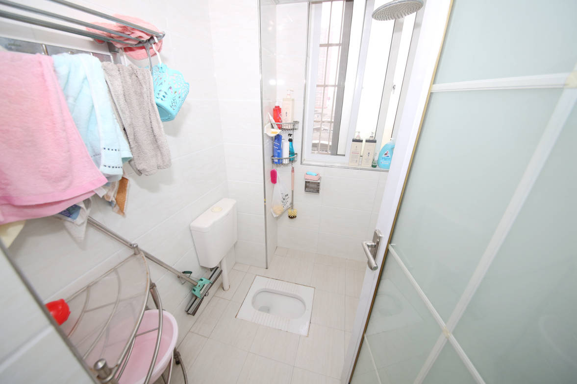 鑫科明珠  2室2厅1卫   87.00万卫生间